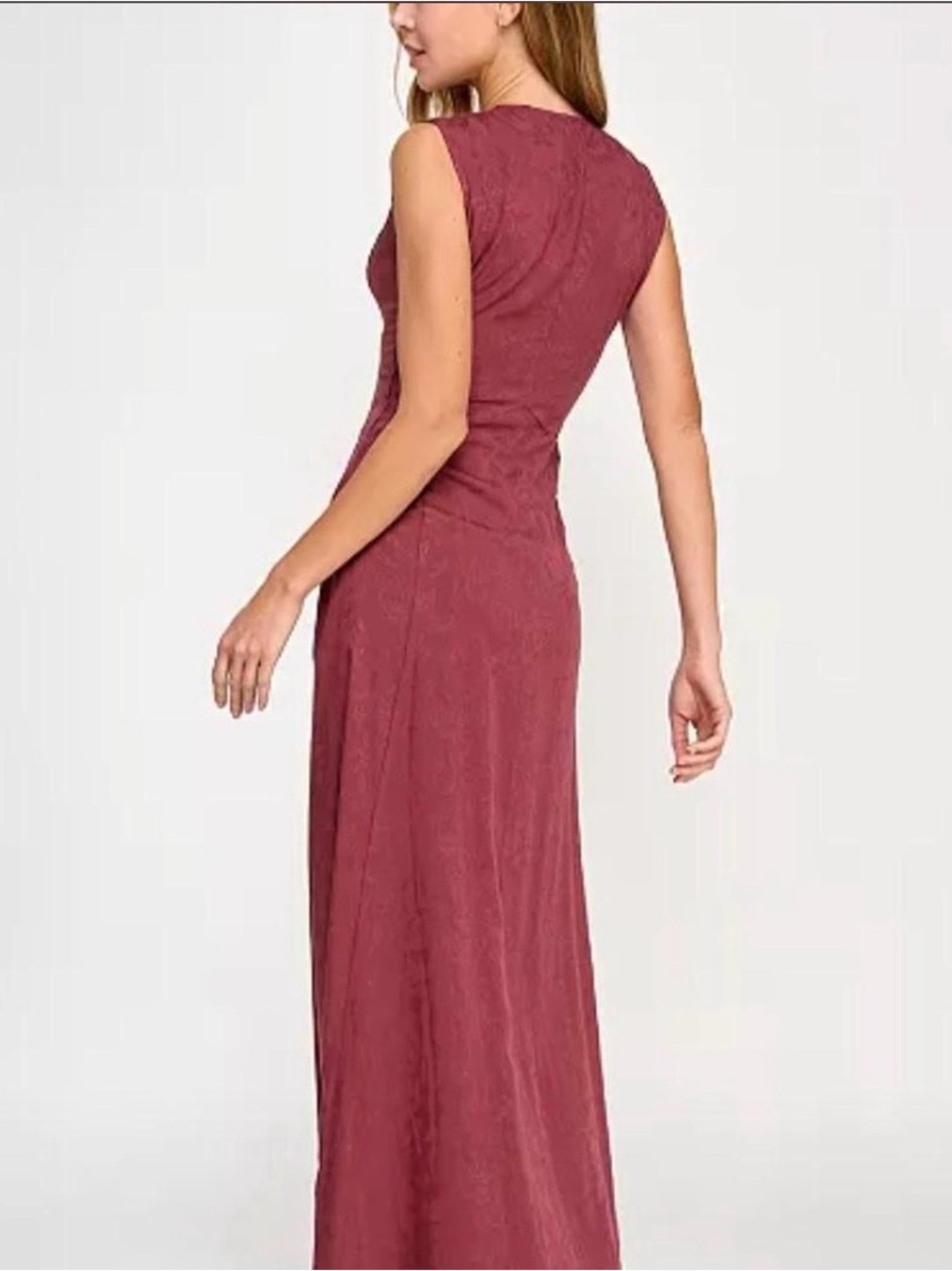 V-Neck Sleeveless Maxi Dress in Deep Wine - Picture 2 of 3